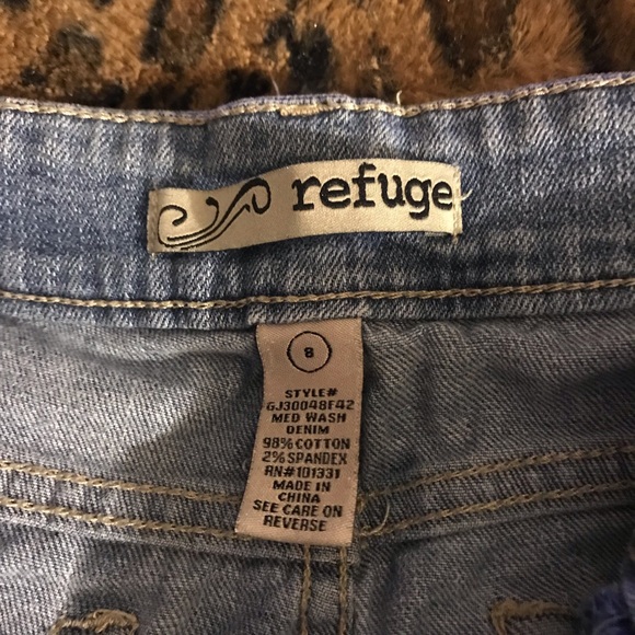 Refuge jean shorts - Picture 3 of 3